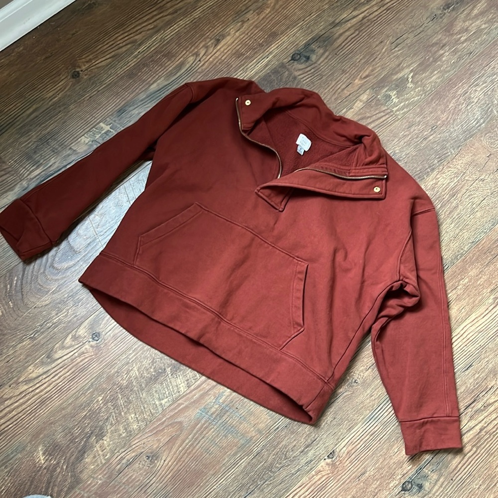 Medium terra-cotta color sweatshirt